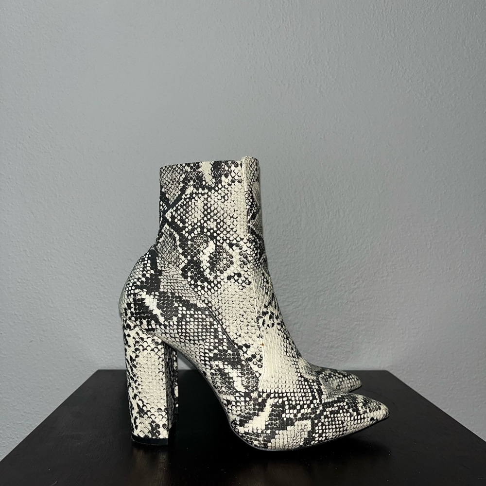 Qupid Snakeskin Booties